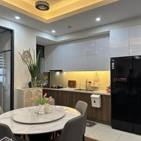 Chính Chủ Bán Căn Chung Cư 92M2. Tầng Trung , View Đẹp, Nhà Full Nội Thất Đẹp.