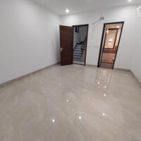 Bán Nhà Thượng Thanh, Long Biên, 40m2, 5 Tầng, MT4.5m, Phân Lô, Ô Tô, Nhỉnh 5 Tỷ