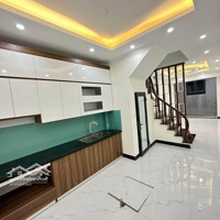 Bán Nhà Riêng 40M2 Xây Dựng 4 Tầng Cạnh Chợ Giang Xá, Tt Trạm Trôi, Hoài Đức Liên Hệ: 0986732688