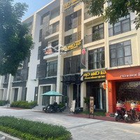 Bán Shophouse 192M2, 568 Triệu / M2 Tại Starlake Tây Hồ Tây - Mặt Tiền 11M