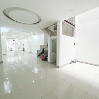 12 Triệu/Tháng - 120M2 - Nguyên Căn Trệt Suốt - Xe Tải Đỗ Cửa - Liên Hệ Chính Chủ