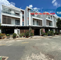 Cho Thuê Biệt Thự Kdc Đạt Gia Garden, Hóc Môn. Nhà 3 Lầu, Căn Góc Đẹp, Đầy Đủ Nội Thất 4 Phòng Ngủ 30 Triệu.