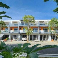 Nhà Thông 3Tầng - Mặt Shophouse Kinh Doanh 18M - Giá Chỉ 5.6Tỷ Kđt The Capella Nha Trang