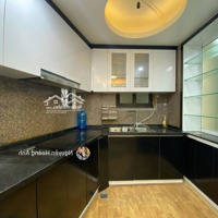 Nhà Đẹp Hoàng Quốc Việt. 7 Chỗ Đỗ Cửa. 50M2 Giá Chào 9 Tỷ Hơn