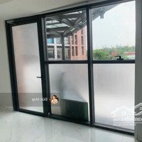 Độc Quyền Căn Studio 48M2 Có Ban Công - Ntcb Như Hình Giá Chỉ 2Tỷ450 - The Sun Avenue Quận 2