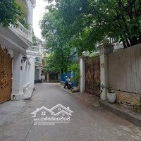 Nhà Đẹp Ngã 3 Phố Hoàng Cầu- Xã Đàn- Trung Tâm Đống Đa - Nhà Đẹp Ở Ngay - 1 Nhà Ra Phố - Ngõ Thông