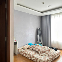 Bán Căn Hộ Sky Center - Phổ Quang . 74M2 , 2 Phòng Ngủ, 2 Vệ Sinh, Ntcb , Giá Bán 4,5 Tỷ Lh : 0933481089