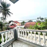 BÁN NHÀ ĐẸP 3tầng ĐƯỜNG LÝ NAM ĐẾ  PHƯỜNG AN HOÀ TP HUẾ   Diện tích : 100m2.