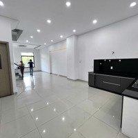 Nhà Phố View Hồ Mặt Tiền Đường 25M, 100M2, 3 Lầu, Nhà Mới Cho Thuê Chỉ 28 Triệu, 0942919386 E Cung