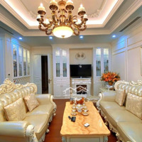 Biệt Thự Lô Góc Cầu Giấy, Vỉa Hè, Ô Tô Tránh, Sát Phố, 5T Thang Máy, Nội Thất Vip, 179M2