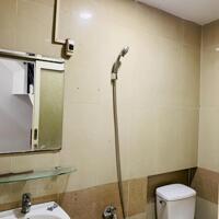 Thuê nhà nguyên căn 2 tầng, 2PN, 2WC, đường Âu Cơ, quận Tân Bình