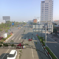 Bán Gấp Nhà Ngay Vạn Phúc City, Đh Luật, 120M2, Nhà Mới Ở Ngay, Hẻm Xe Hơi Gần Mặt Tiền