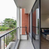 Căn Hộ Studio Ban Công View Đẹp Thoáng Mát Full Nội Thất Vị Trí Trung Tâm Gần Ngay Lotte Q7 Giá Rẻ