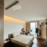 Cần Cho Thuê Căn Góc 3 Phòng Ngủ+ 1 Kho Rộng 135M2 View Sông Hồng Tại Sun Ancora Lương Yên