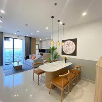 Bán Nhanh 3N2Vs 80M2 Full Nội Thất, Khu Trung Tâm, Gần Nhà Xe Giá Bán 4.8 Tỷ- Vinhomes Smart City