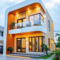 Bán Nhà Phố Thương Mại 150M2 , Đối Diện Chợ Đêm , Sổ Hồng Riêng