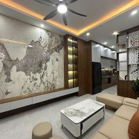 5 Tỷ Hơn, Nhà Cổ Linh, 300M Ratrung Tâm Thương Mạiaeon, Diện Tích Rộng, Full Nội Thất