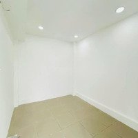 Chính Chủ Cần Bán Gấp Căn Mới Xây Ngay Đoàn Văn Bơ P9 Q4, 70M2, Giá Bán 2 Tỷ 980 Sổ Hồng Riêng