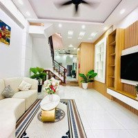 Về Quê Sống Cần Bán Gấp Nhà Đường Ba Vì, Phường 15, Quận 10. Giá Bán 4,28Tỷ/65,32M2 Đang Cho Thuê 35 Triệu