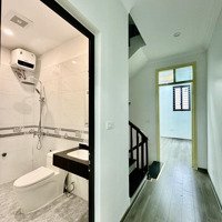 Trần Thái Tông 45M2 5 Tầngmặt Tiền4.5 Mét Giá Nhỉnh 10 Tỷ Ngõ Thông Ô Tô Qua Nhà * Ô Tô Tránh Cách 15M