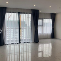 Gia Đình Cho Thuê Căn Hộ 69M2, Tầng Cao View Thoáng. Đã Có Bếp, Rèm, Wifi. Nhà Mới, Liên Hệ: 0932238180