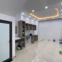 Trần Duy Hưng- Nhà 60M- 5T. Dọn Về Đón Tết.