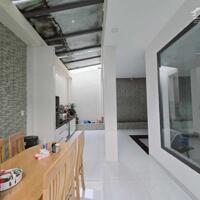 Bán gấp VILLA 2 Mặt Tiền - CẠNH KĐT PHÚ MỸ HƯNG - 200M2 (10x20) - View công viên, 21,9 T.Ỷ   Mô tả:  + 200m2 (10x20)