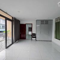 Bán gấp VILLA 2 Mặt Tiền - CẠNH KĐT PHÚ MỸ HƯNG - 200M2 (10x20) - View công viên, 21,9 T.Ỷ   Mô tả:  + 200m2 (10x20)