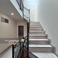 Cho Thuê Nhà Phố Lakeview City Giá Bán 30 Triệu Full Nội Thất Luxury Mới, 4 Phòng Ngủ 5 Vệ Sinh Kéo Vali Vào Ở Ngay