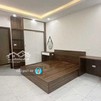 Cần Bán 32,9M2 Nhà 5 Tầng Tại Ngõ 82 Việt Hưng. Ngay Cạnh Chợ Kim Quan Và Trường Học Các Cấp