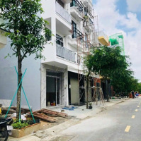 Còn Vài Lô Nằm Trong Kdc Phong Phú Ấp 5 - Bình Chánh. Giá Bán 1Tỷ880/112,8M2. Sổ Riêng Sang Tên Ngay