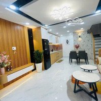 Cơ Hội Vàng, Sở Hữu Ngay Nhà Rẻ Giá Bán 2Tỷ190 Với 32M2 Đường Trần Phú, P4,Q5. Liên Hệ: 0921922735 Nguyên