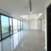 Bán Căn Hộ Chung Cư 165M2, 14 Tỷ Tại Sunshine Green Iconic, View Đẹp, Hàng Hiếm Tại Long Biên