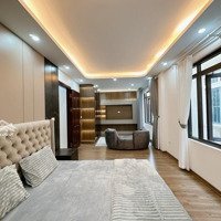 Bán Nhà Đẹp Bồ Đề 48M2-Hơn 7 Tỷ-Full Nội Thất- Trung Tâm Tiện Ích-Pháp Lý Rỏ Ràng, Chính Chủ