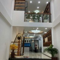 Bán Gấp Nhà Hẻm Xe Hơi Mới Xây Vị Trí Đắc Địa, 7,25 Tỷ, 60M2, 6 Phòng Ngủ 7 Vệ Sinhtại Quang Trung, Gò Vấp