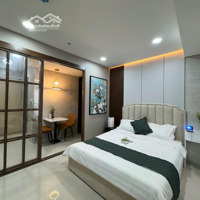 Căn Hộ 1 Phòng Ngủtách Bếp - Bancol Lầu Cao Thang Máy - Nội Thất Luxury Sang - Xịn - Mịn