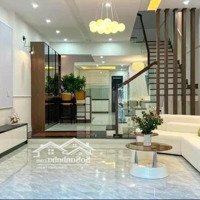 Nóng! Cần Bán Nhà Phố Lý Chính Thắng, Phường 7, Quận 3 - Giá:4Tỷ160/58,5M2. Sổ Chuẩn, Hoàn Công Đủ