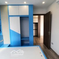 Bán Căn Hộ Chung Cư 2 Phòng Ngủ, 61M2 Giá Bán 3,7 Tỷ, Giá Tốt Nhất Khu Vực, 0982 281 144