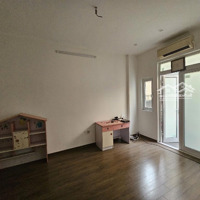 Hàng Hiếm Tại Phó Đức Chính, Trúc Bạch, 1 Nhà Ra Phố, 7,3 Tỷ, 24M2