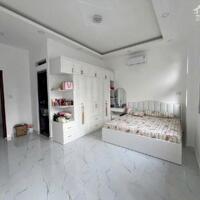 HOT! BÁN NHÀ HẺM XE HƠI ÂU DƯƠNG LÂN P2 Q8 80M2 5 TẦNG, GIÁ NHỈNH HƠN 11 TỶ. LH:0799986938.