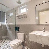 Bán Căn Bt Kdc Him Lam Quận 7 Diện Tích: 200M2 Giá Bán 55 Tỷ Vị Trí Đẹp Có Thang Máy Liên Hệ:0911775888