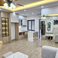 Bán Gấp, Chung Cư Thông Tấn Xã Diện Tích 85M2 3 Ngủ, 2 Vệ Sinh Full Mới, Tầng Trung, View Thoáng