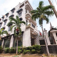 Bán Gấp Hotel Căn Góc Dương Quảng Hàm P5 - 110M2. Dt: 5X21M 4T 13 Phòng Ngủ Gía: 18 Tỷ Tl. Liên Hệ: 0855400684