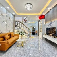 Nhà Đẹp Đón Tết! Phố Giảng Võ, Lô Góc 3 Thoáng, Full Nội Thất,Diện Tích40M2 5 Tầng, Nhỉnh 7 Tỷ