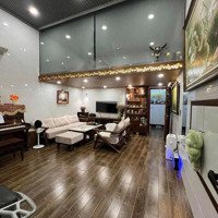 Phân Lô Hoàng Cầu Phố Vip Ngõ Thông . Ôtô Vị Trí Đắc Địa Hàng Xóm Quận Uỷ 42M ,Mặt Tiền4,4M . Giá 12.5T