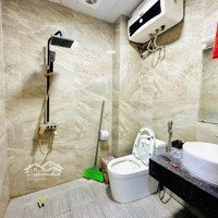 Nhà Đẹp Đón Tết Phố Nguyễn Hoàng, 9,5 Tỷ, 50M2, 2 Thoáng - Ô Chờ Thang Máy