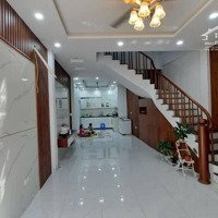 Nhà Ở 60M2, 4 Tầng, 7 Phòng Ngủ, Phúc Lợi, Long Biên