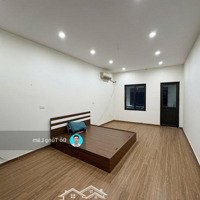 Chính Chủ Cần Bán 80M2 Nhà 5 Tầng, Thang Máy Tại Ngõ 163 Nguyễn Văn Cừ. Đường 4M Thông Ô Tô