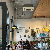 Cho Thuê Mặt Bằng Kinh Doanh Cafe Cực Đẹp Phố Hồ Tùng Mậu, Lô Góc 2 Mặt Tiền 8M, Vị Trí Ngã Ba Hot