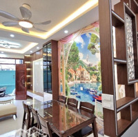 40M2 Nhà Đẹp Lô Góc Siêu Thoáng - View Sân Bóng - Ô Tô Đỗ Cửa - Giá Chỉ 7 Tỷ Nhỉnh - Xuân Phương